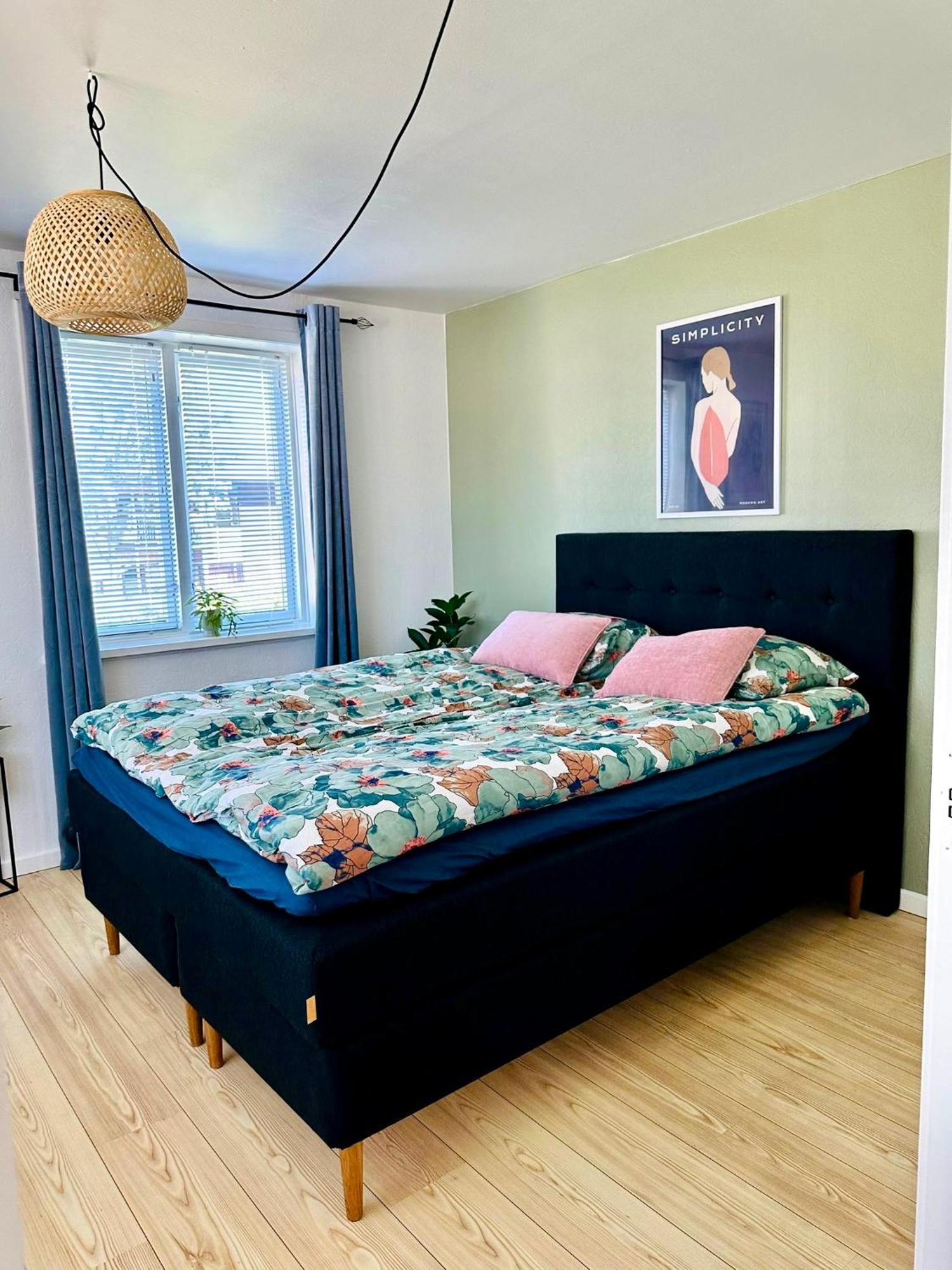 5 Minute Walk To Lego House - 50M2 Cozy Apartment- D Unit Биллунн Номер фото